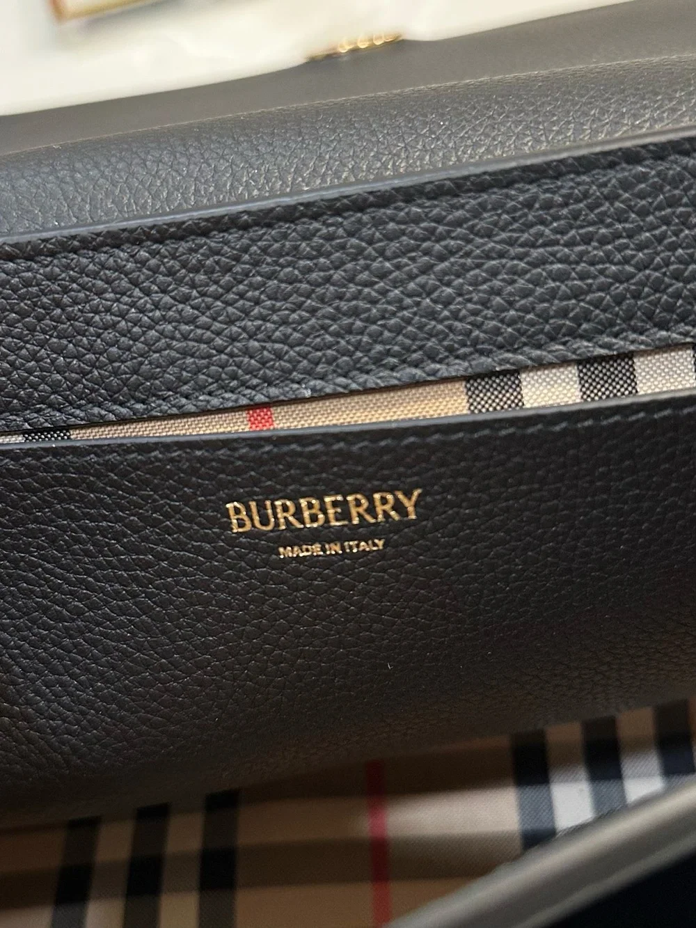 Burberry 🤎 perfect